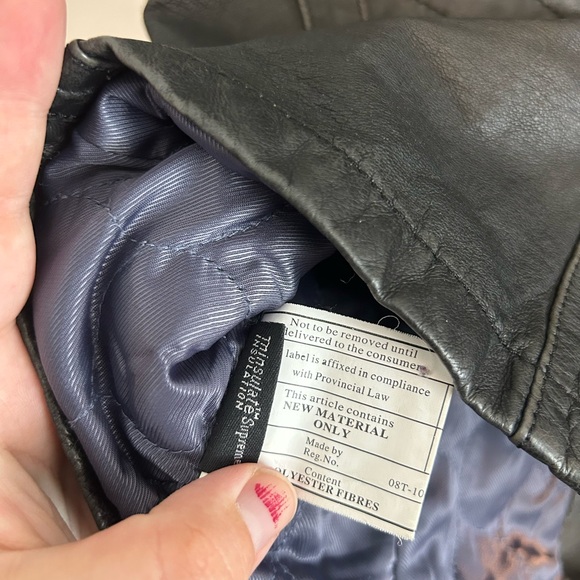 Danier women’s xs Black Leather zip up Jacket - Picture 8 of 8